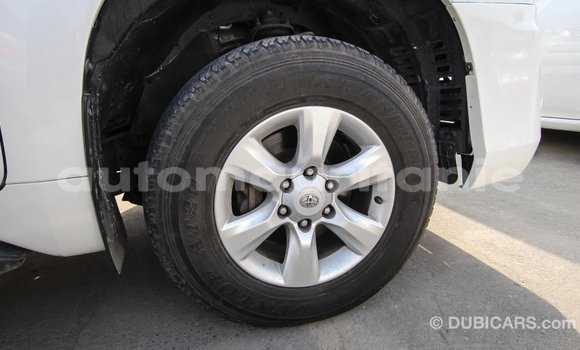 Acheter Import Voiture Toyota Prado Blanc à Import - Dubai, Adrar Acheter Import Voiture Toyota Prado Blanc à Import - Dubai, Adrar