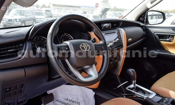 Acheter Import Voiture Toyota Fortuner Blanc à Import - Dubai, Adrar Acheter Import Voiture Toyota Fortuner Blanc à Import - Dubai, Adrar