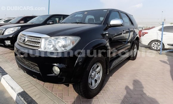 Acheter Import Voiture Toyota Fortuner Noir à Import - Dubai, Adrar Acheter Import Voiture Toyota Fortuner Noir à Import - Dubai, Adrar