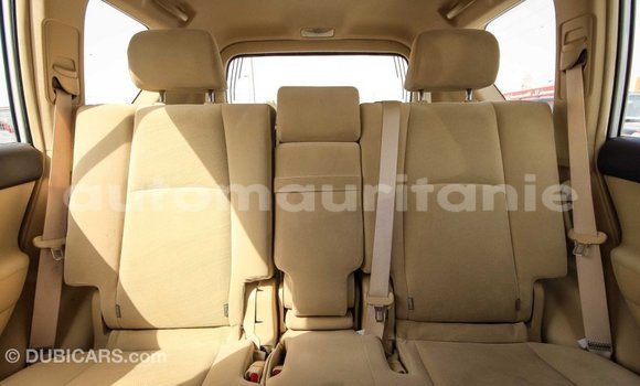 Acheter Import Voiture Toyota Prado Blanc à Import - Dubai, Adrar Acheter Import Voiture Toyota Prado Blanc à Import - Dubai, Adrar