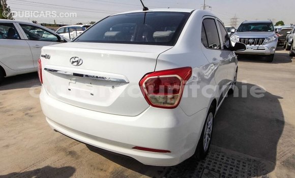 Acheter Import Voiture Hyundai i10 Blanc à Import - Dubai, Adrar Acheter Import Voiture Hyundai i10 Blanc à Import - Dubai, Adrar