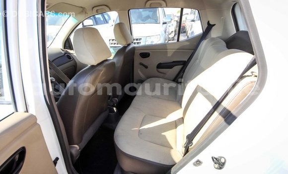 Acheter Import Voiture Hyundai i10 Blanc à Import - Dubai, Adrar Acheter Import Voiture Hyundai i10 Blanc à Import - Dubai, Adrar