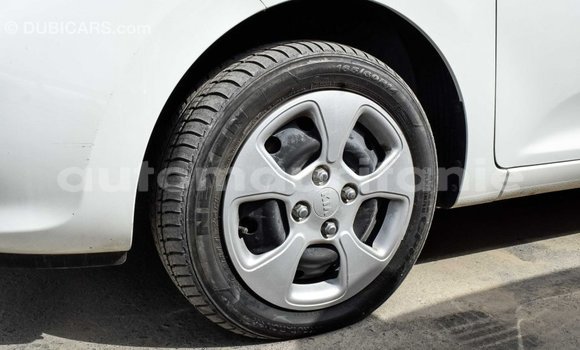 Acheter Import Voiture Kia Picanto Blanc à Import - Dubai, Adrar Acheter Import Voiture Kia Picanto Blanc à Import - Dubai, Adrar