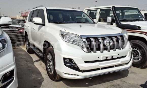 Acheter Import Voiture Toyota Prado Blanc à Import - Dubai, Adrar Acheter Import Voiture Toyota Prado Blanc à Import - Dubai, Adrar