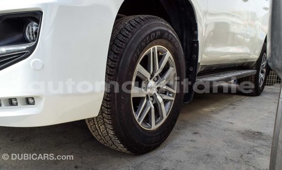 Acheter Import Voiture Toyota Prado Blanc à Import - Dubai, Adrar Acheter Import Voiture Toyota Prado Blanc à Import - Dubai, Adrar
