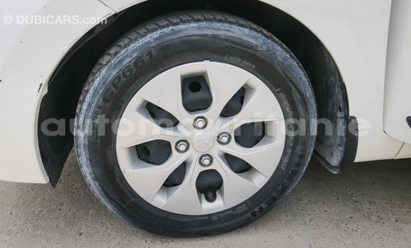 Acheter Import Voiture Hyundai i10 Blanc à Import - Dubai, Adrar Acheter Import Voiture Hyundai i10 Blanc à Import - Dubai, Adrar