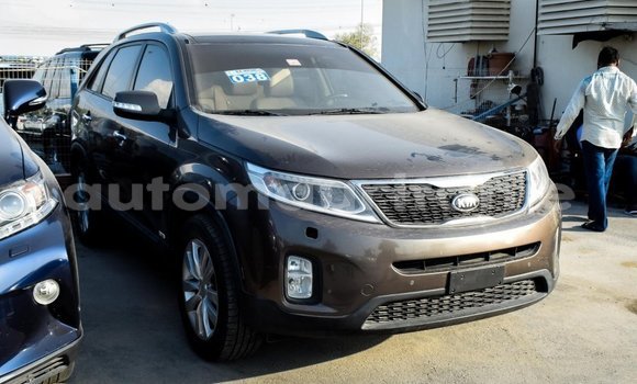 Acheter Import Voiture Kia Sorento Marron à Import - Dubai, Adrar Acheter Import Voiture Kia Sorento Marron à Import - Dubai, Adrar