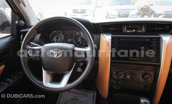 Acheter Import Voiture Toyota Fortuner Blanc à Import - Dubai, Adrar Acheter Import Voiture Toyota Fortuner Blanc à Import - Dubai, Adrar