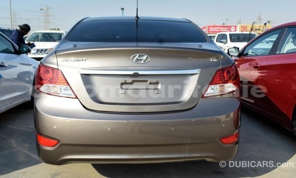 Acheter Import Voiture Hyundai Accent Marron à Import - Dubai, Adrar Acheter Import Voiture Hyundai Accent Marron à Import - Dubai, Adrar