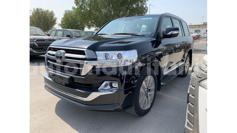 Big with watermark toyota land cruiser adrar import dubai 1781