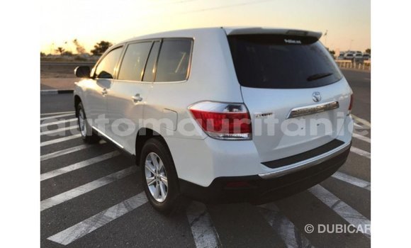 Acheter Import Voiture Toyota Highlander Blanc à Import - Dubai, Adrar Acheter Import Voiture Toyota Highlander Blanc à Import - Dubai, Adrar