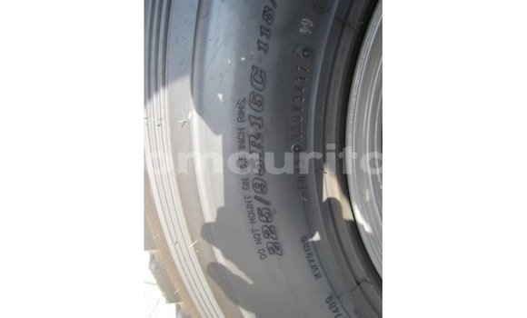 Buy Import Toyota Land Cruiser White Car in Import - Dubai in Adrar Buy Import Toyota Land Cruiser White Car in Import - Dubai in Adrar