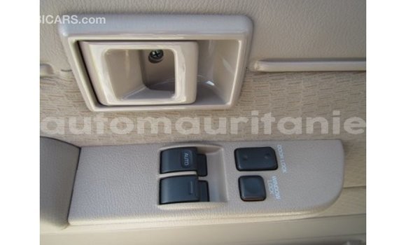 Buy Import Toyota Land Cruiser White Car in Import - Dubai in Adrar Buy Import Toyota Land Cruiser White Car in Import - Dubai in Adrar