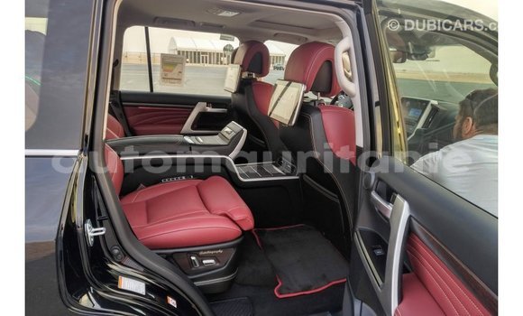 Buy Import Toyota Land Cruiser Black Car in Import - Dubai in Adrar Buy Import Toyota Land Cruiser Black Car in Import - Dubai in Adrar