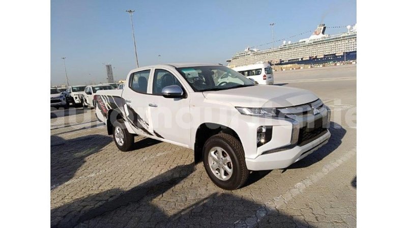 Big with watermark mitsubishi l200 adrar import dubai 1826