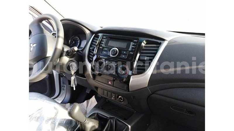 Big with watermark mitsubishi l200 adrar import dubai 1826