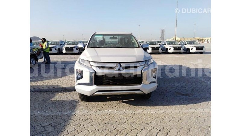 Big with watermark mitsubishi l200 adrar import dubai 1826