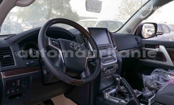 Buy Import Toyota Land Cruiser Black Car in Import - Dubai in Adrar Buy Import Toyota Land Cruiser Black Car in Import - Dubai in Adrar