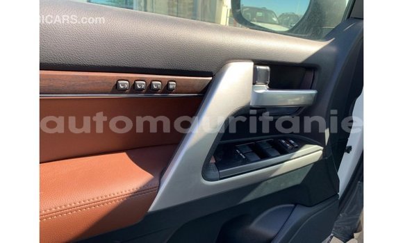 Buy Import Toyota Land Cruiser White Car in Import - Dubai in Adrar Buy Import Toyota Land Cruiser White Car in Import - Dubai in Adrar