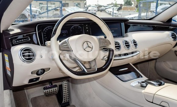 Acheter Occasion Voiture Mercedes-Benz S–Class Blanc à Gouraye, Guidimaka Acheter Occasion Voiture Mercedes-Benz S–Class Blanc à Gouraye, Guidimaka