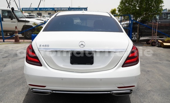 Acheter Occasion Voiture Mercedes-Benz S–Class Blanc à Zouerate, Tiris Zemmour Acheter Occasion Voiture Mercedes-Benz S–Class Blanc à Zouerate, Tiris Zemmour