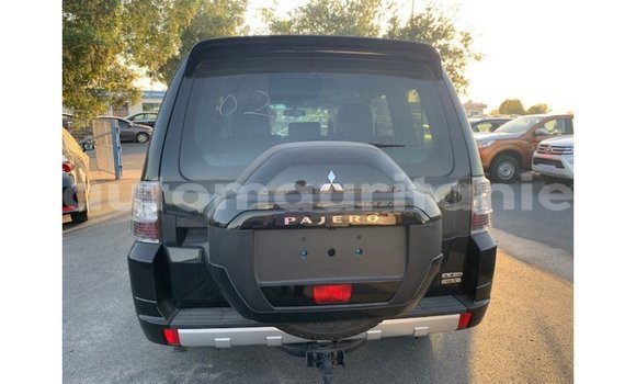 Acheter Import Voiture Mitsubishi Pajero Noir à Import - Dubai, Adrar Acheter Import Voiture Mitsubishi Pajero Noir à Import - Dubai, Adrar