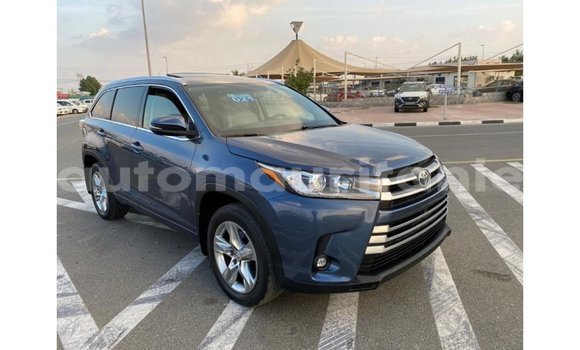 Acheter Import Voiture Toyota Highlander Bleu à Import - Dubai, Adrar Acheter Import Voiture Toyota Highlander Bleu à Import - Dubai, Adrar