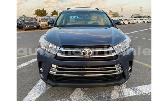 Acheter Import Voiture Toyota Highlander Bleu à Import - Dubai, Adrar Acheter Import Voiture Toyota Highlander Bleu à Import - Dubai, Adrar