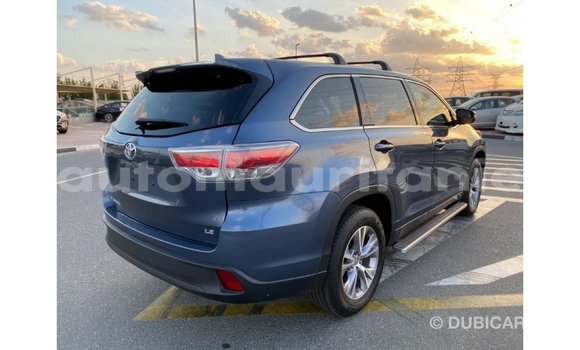 Acheter Import Voiture Toyota Highlander Bleu à Import - Dubai, Adrar Acheter Import Voiture Toyota Highlander Bleu à Import - Dubai, Adrar