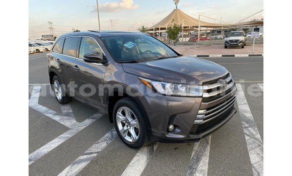 Acheter Import Voiture Toyota Highlander Autre à Import - Dubai, Adrar Acheter Import Voiture Toyota Highlander Autre à Import - Dubai, Adrar