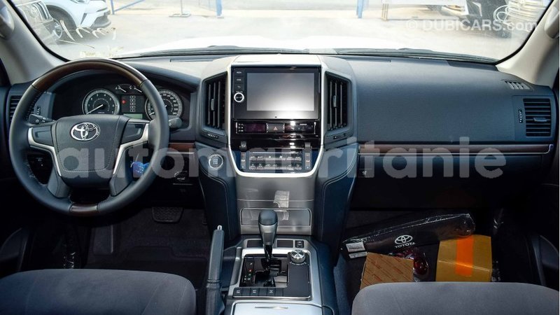 Big with watermark toyota land cruiser adrar import dubai 1863
