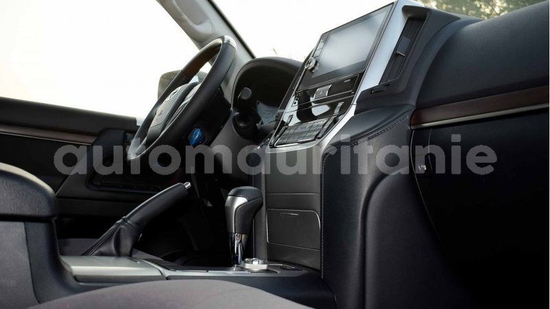 Big with watermark toyota land cruiser adrar import dubai 1863