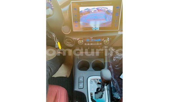 Acheter Import Voiture Toyota Hilux Blanc à Import - Dubai, Adrar Acheter Import Voiture Toyota Hilux Blanc à Import - Dubai, Adrar