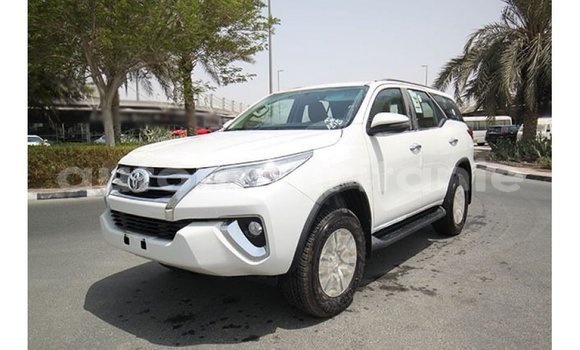 Buy Import Toyota Fortuner White Car in Import - Dubai in Adrar Buy Import Toyota Fortuner White Car in Import - Dubai in Adrar