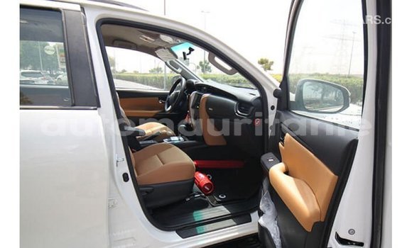 Buy Import Toyota Fortuner White Car in Import - Dubai in Adrar Buy Import Toyota Fortuner White Car in Import - Dubai in Adrar
