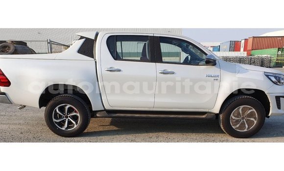Buy Import Toyota Hilux White Car in Import - Dubai in Adrar Buy Import Toyota Hilux White Car in Import - Dubai in Adrar
