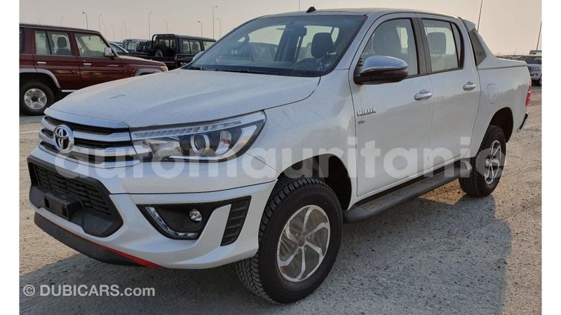 Big with watermark toyota hilux adrar import dubai 1879