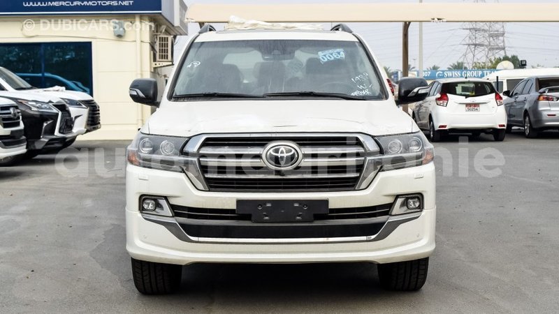 Big with watermark toyota land cruiser adrar import dubai 1880