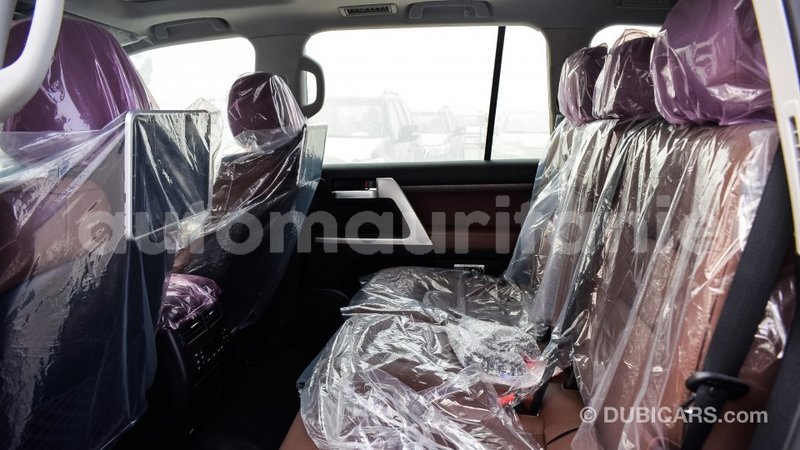 Big with watermark toyota land cruiser adrar import dubai 1880