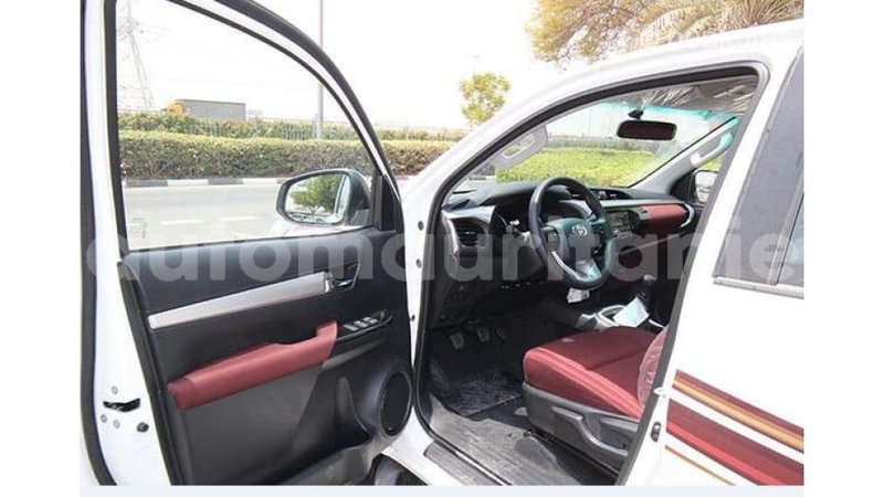 Big with watermark toyota hilux adrar import dubai 1881