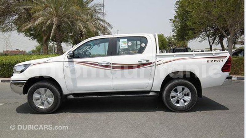 Big with watermark toyota hilux adrar import dubai 1881