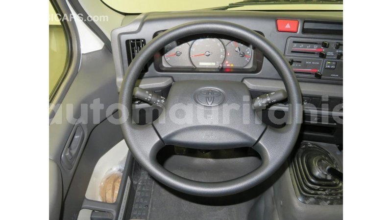 Big with watermark toyota coaster adrar import dubai 1885