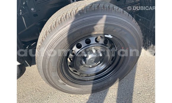 Acheter Import Voiture Toyota Hilux Blanc à Import - Dubai, Adrar Acheter Import Voiture Toyota Hilux Blanc à Import - Dubai, Adrar