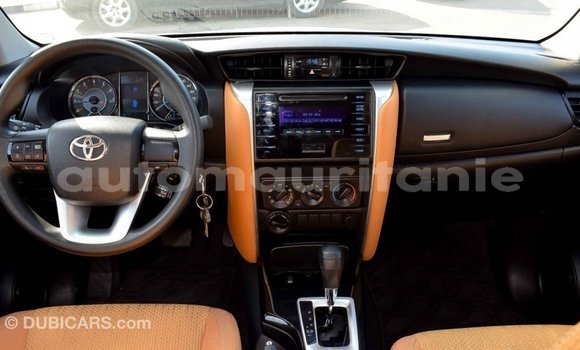 Acheter Import Voiture Toyota Fortuner Bleu à Import - Dubai, Adrar Acheter Import Voiture Toyota Fortuner Bleu à Import - Dubai, Adrar
