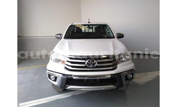 Buy Import Toyota Hilux White Car in Import - Dubai in Adrar Buy Import Toyota Hilux White Car in Import - Dubai in Adrar