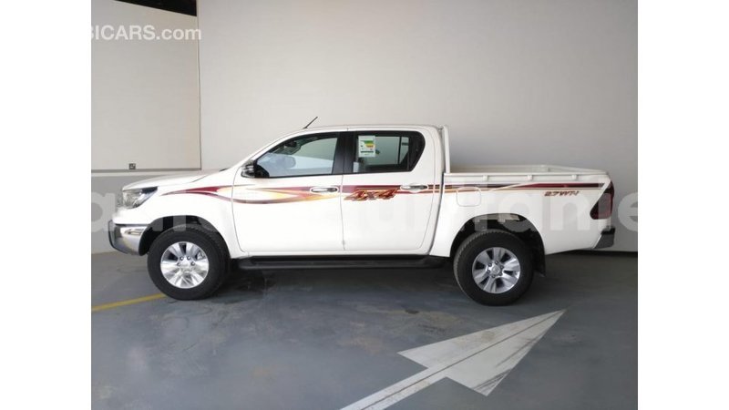 Big with watermark toyota hilux adrar import dubai 1913