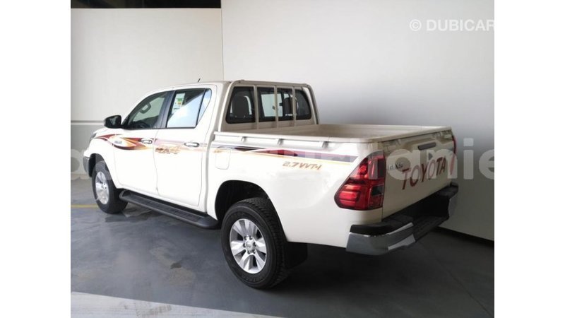 Big with watermark toyota hilux adrar import dubai 1913