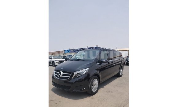 Buy Import Mercedes-Benz 250 Black Car in Import - Dubai in Adrar Buy Import Mercedes-Benz 250 Black Car in Import - Dubai in Adrar
