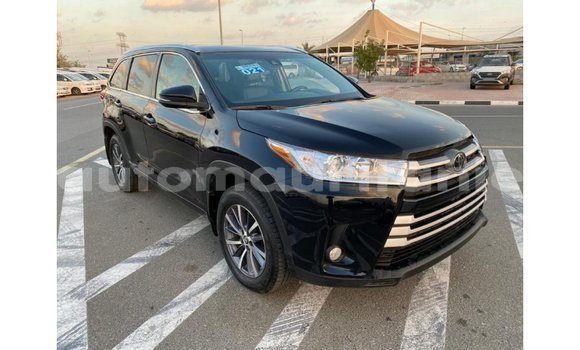 Acheter Import Voiture Toyota Highlander Noir à Import - Dubai, Adrar Acheter Import Voiture Toyota Highlander Noir à Import - Dubai, Adrar