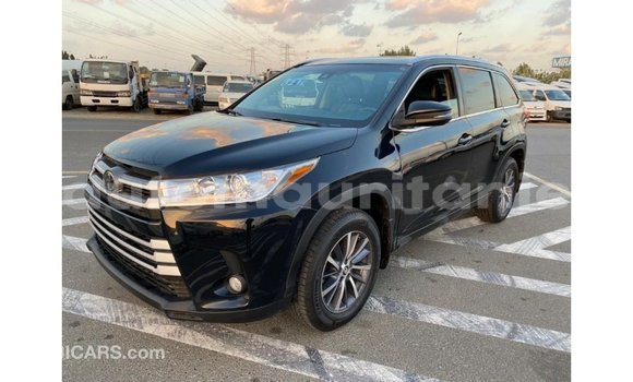 Acheter Import Voiture Toyota Highlander Noir à Import - Dubai, Adrar Acheter Import Voiture Toyota Highlander Noir à Import - Dubai, Adrar